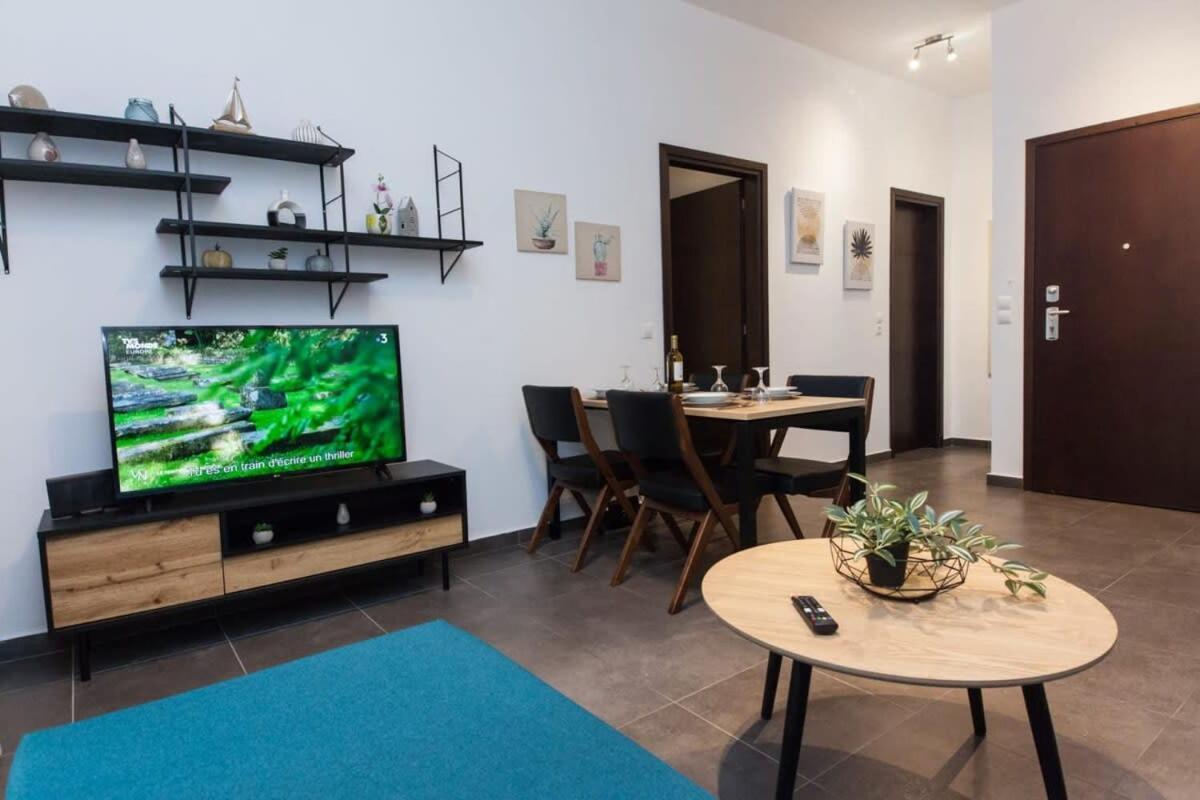 Elegant Urban Escape 1 Bd Apt In Kolonaki Apartment Атина Екстериор снимка
