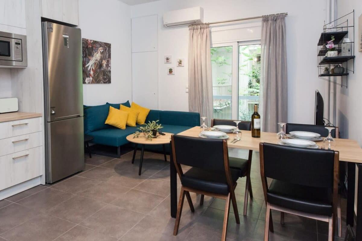 Elegant Urban Escape 1 Bd Apt In Kolonaki Apartment Атина Екстериор снимка